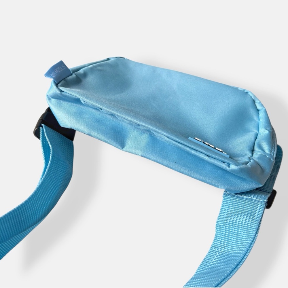 UNC Chapel Hill Tote + Waist Fanny Pack Bag Set Collegiate Spirit, Campus Icons - Picture 15 of 15